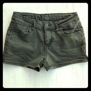 Girls Olive denim shorts